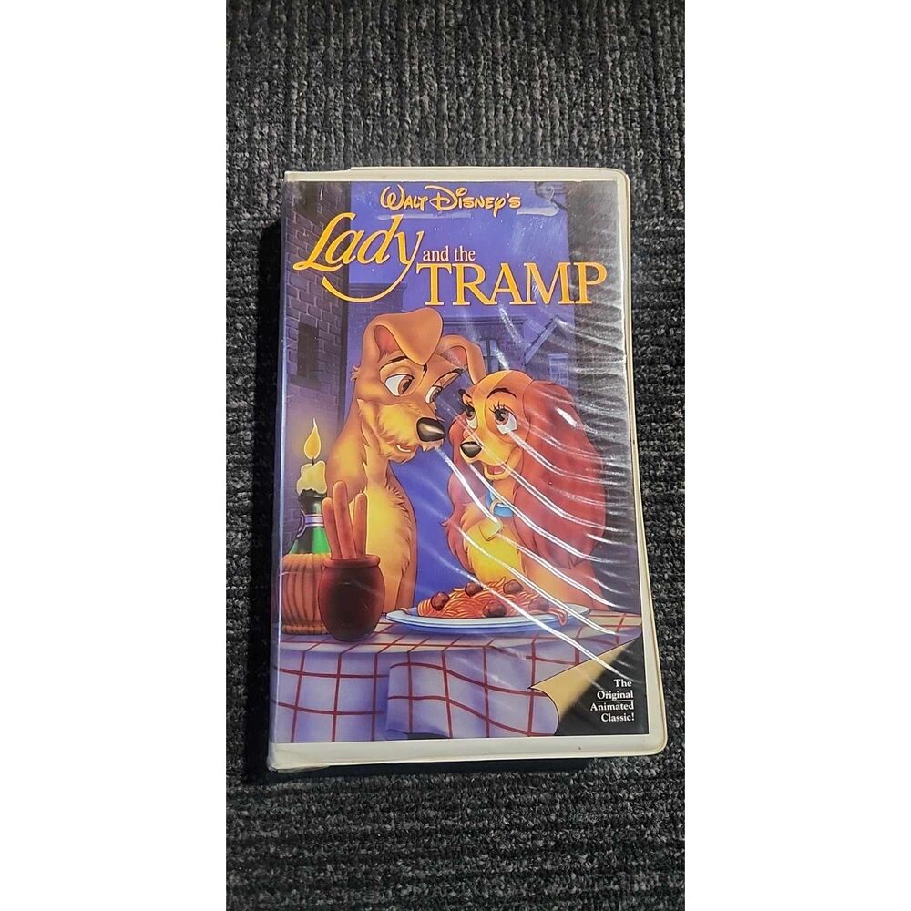 Lady And The Tramp White Lettering Disney VHS Black Diamond Collectable